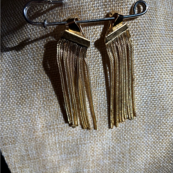 Elegant Nina Richi’s Collection from Monet - Gold Tassel Earrings - Picture 6 of 6